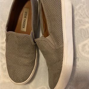 Steve Madden Slip on